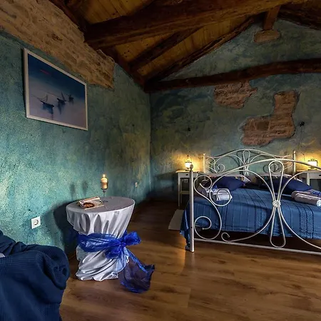 Вилла Stylish Villa With Swimming Pool In Pazin