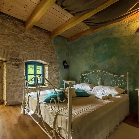 Вилла Stylish Villa With Swimming Pool In Pazin